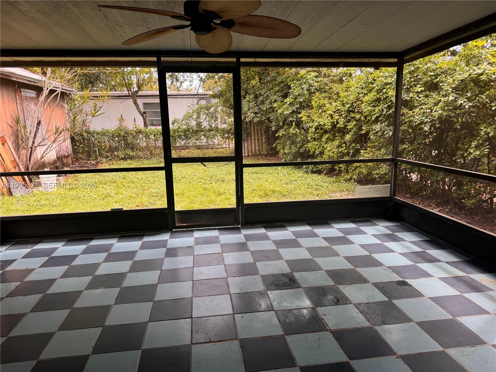 LAKE FOREST SEC 4 - Residential Lease