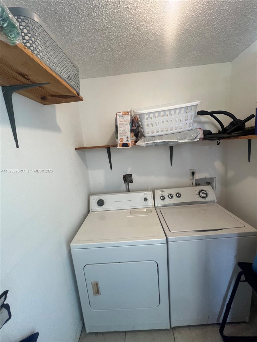 PALM COVE COND - Residential Lease
