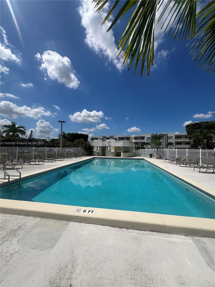 PALM COVE COND - Residential Lease