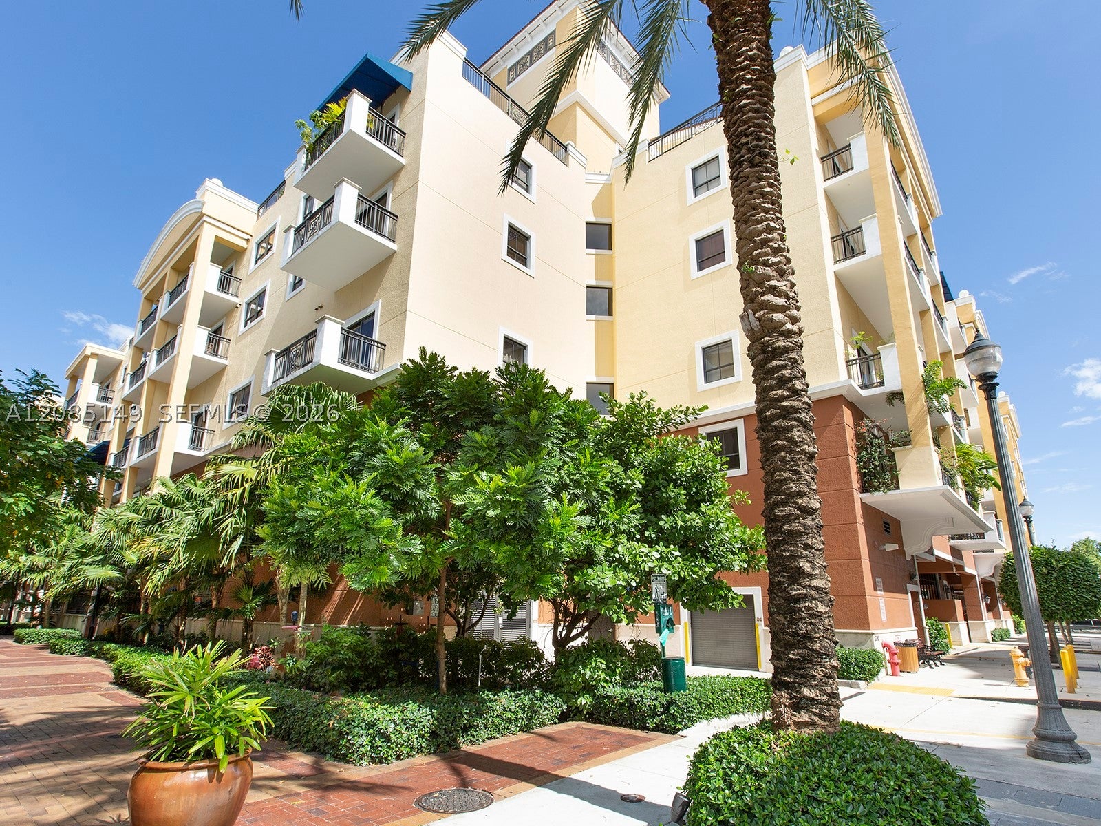 8395 SW 73rd Ave 309, Miami FL 33143