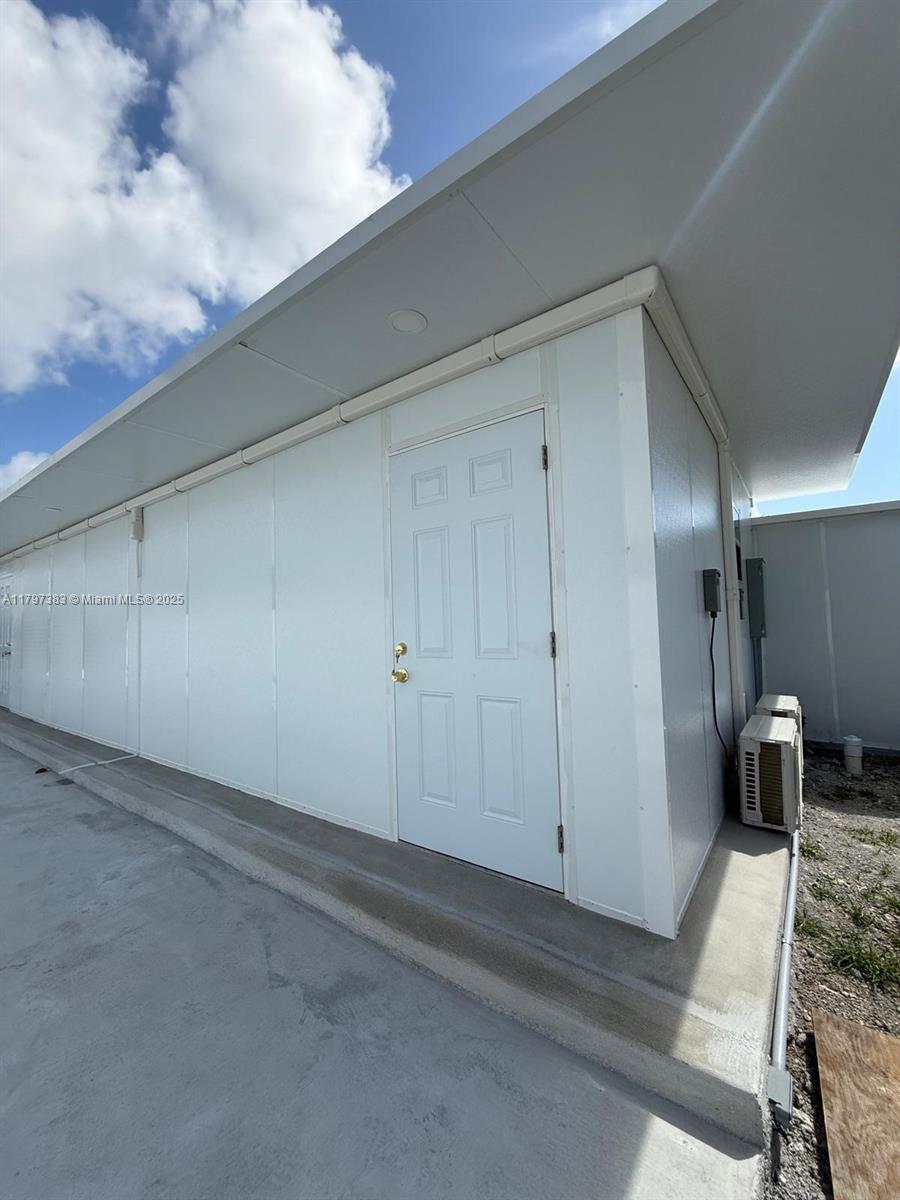 11260 Sw 203rd St 1, Miami, Broward County, Florida - 1 Bedrooms  
1 Bathrooms - 