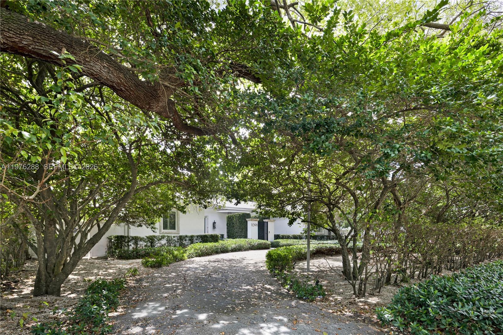 REV PL MIAMI SHORES SEC 8 - Residential