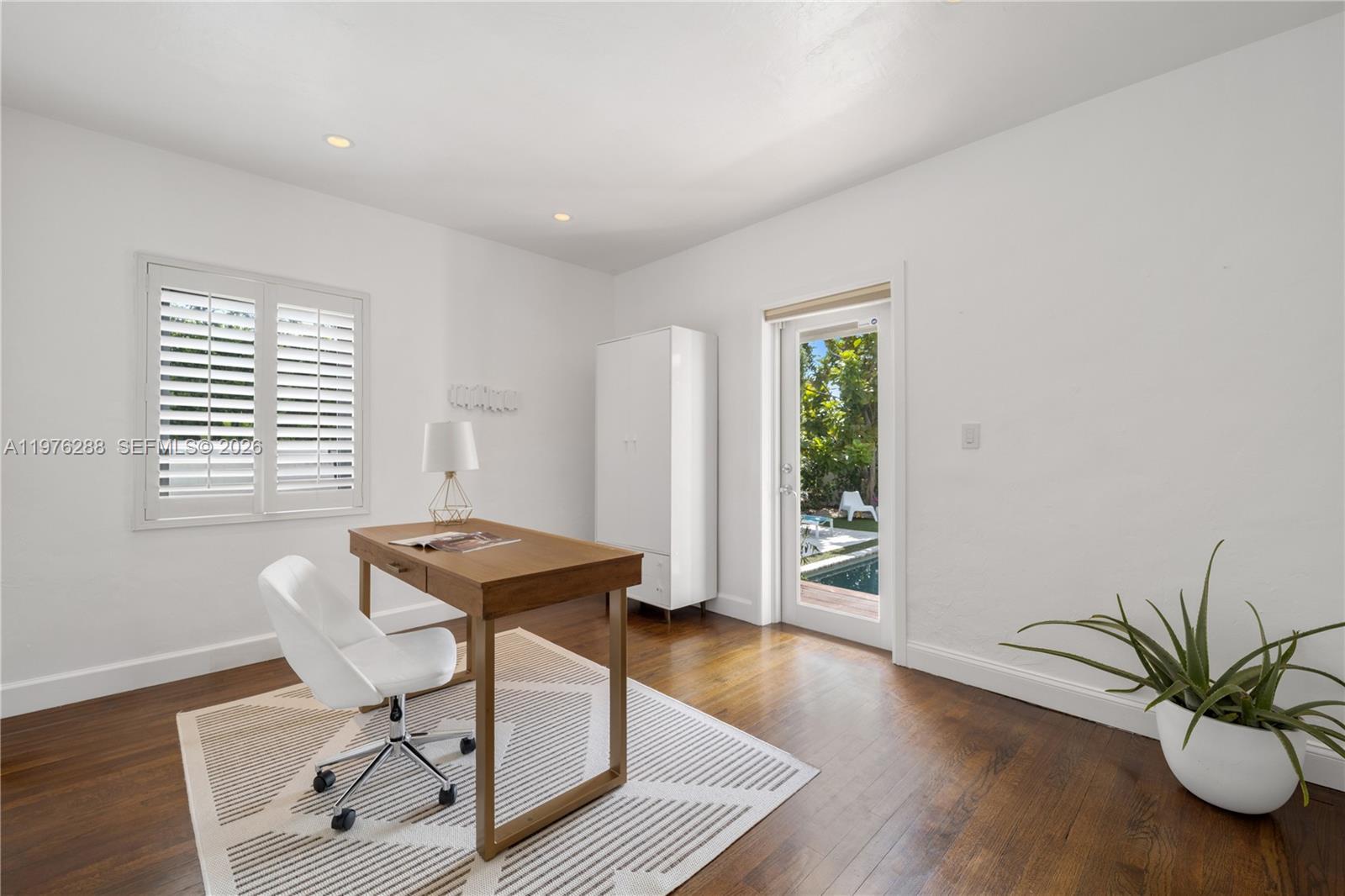 REV PL MIAMI SHORES SEC 8 - Residential