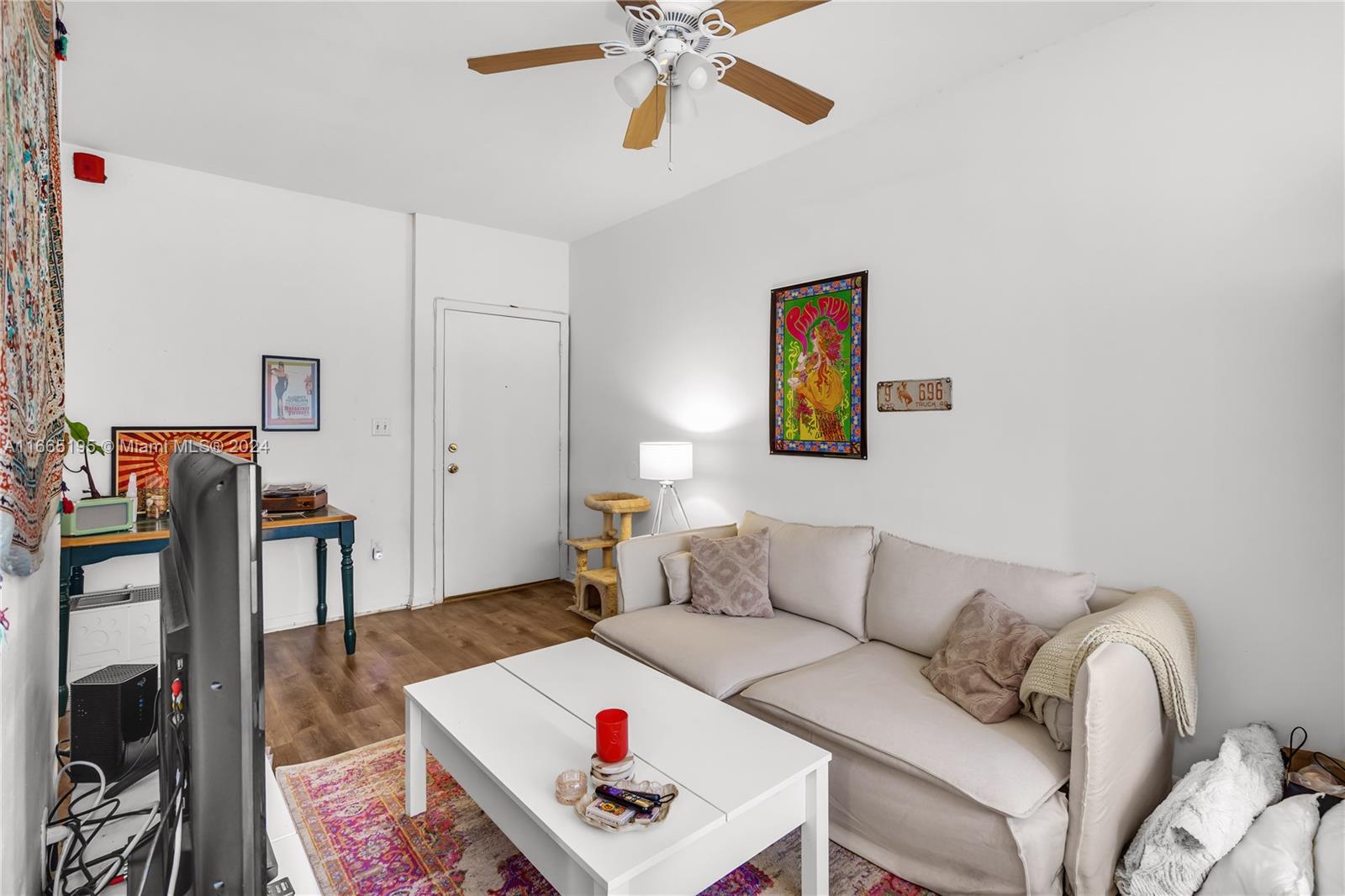 JASMINE CONDO - Residential