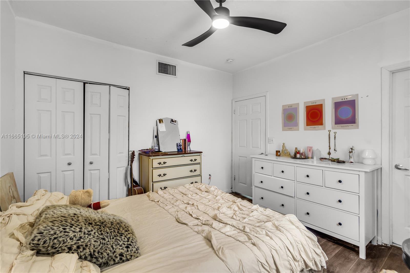 JASMINE CONDO - Residential