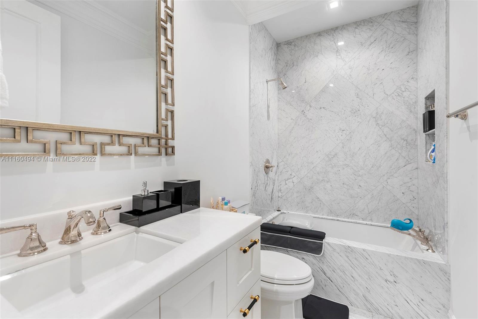 LAUDERDALE ISLES REAMEN P - Residential