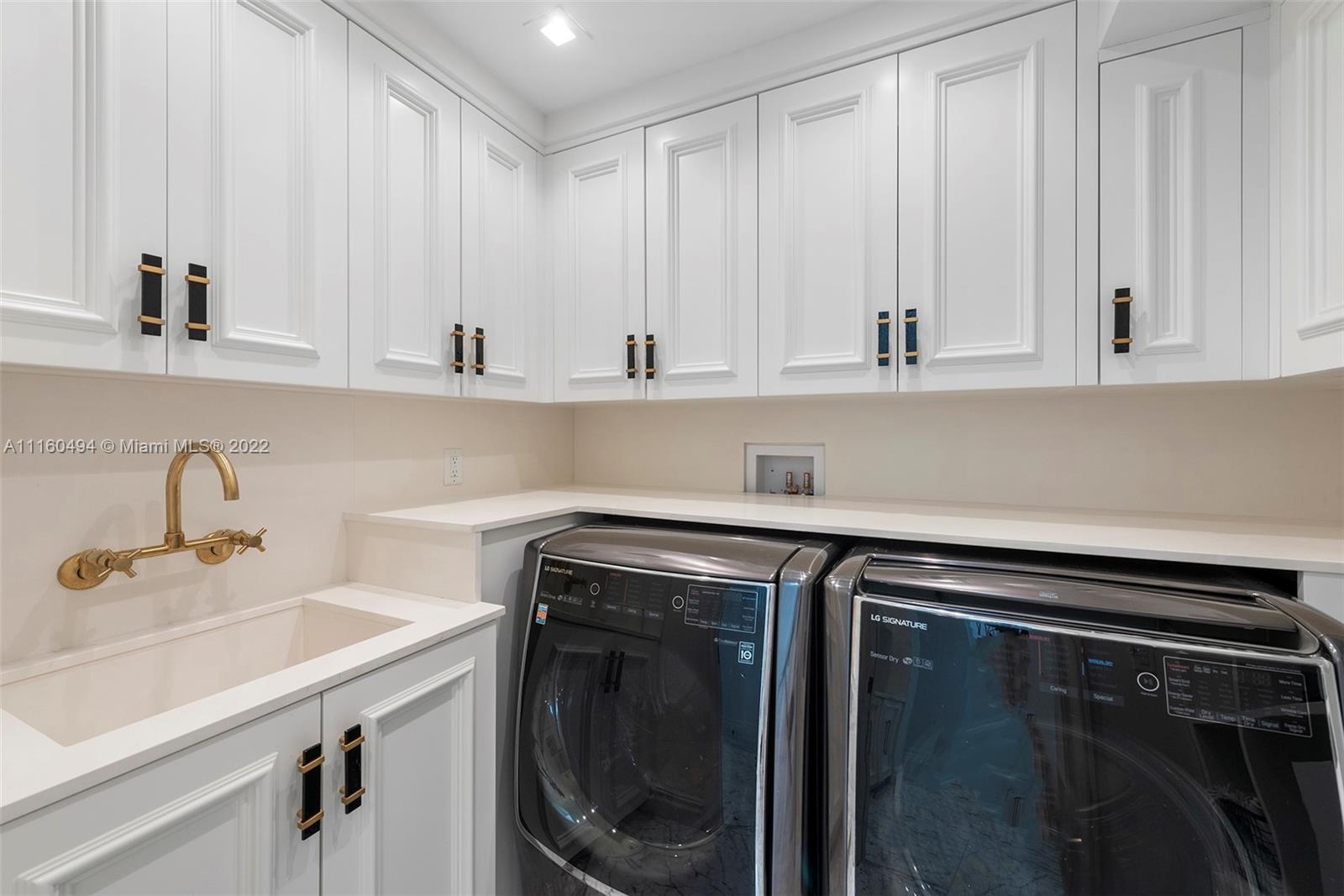 LAUDERDALE ISLES REAMEN P - Residential