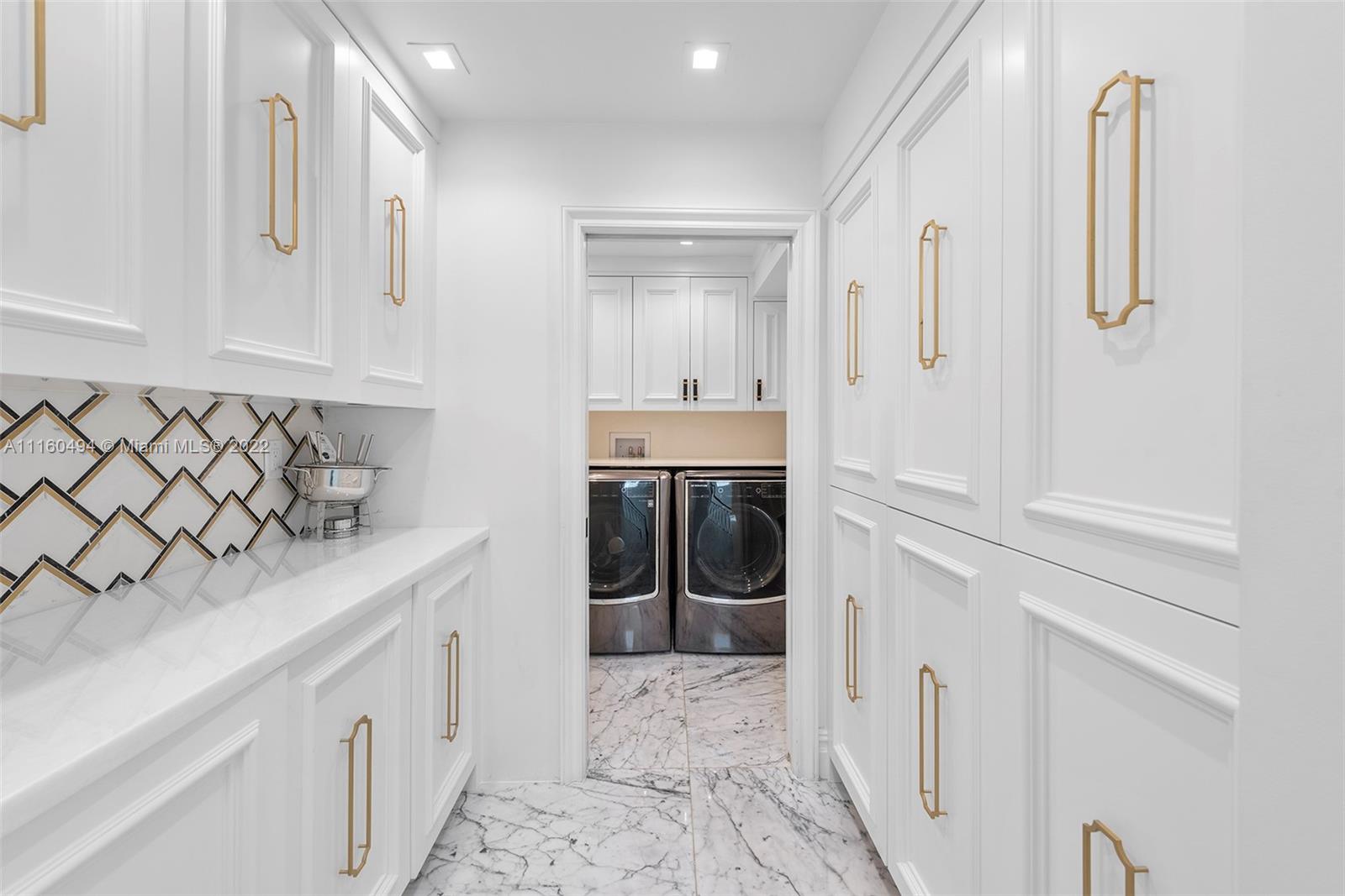 LAUDERDALE ISLES REAMEN P - Residential