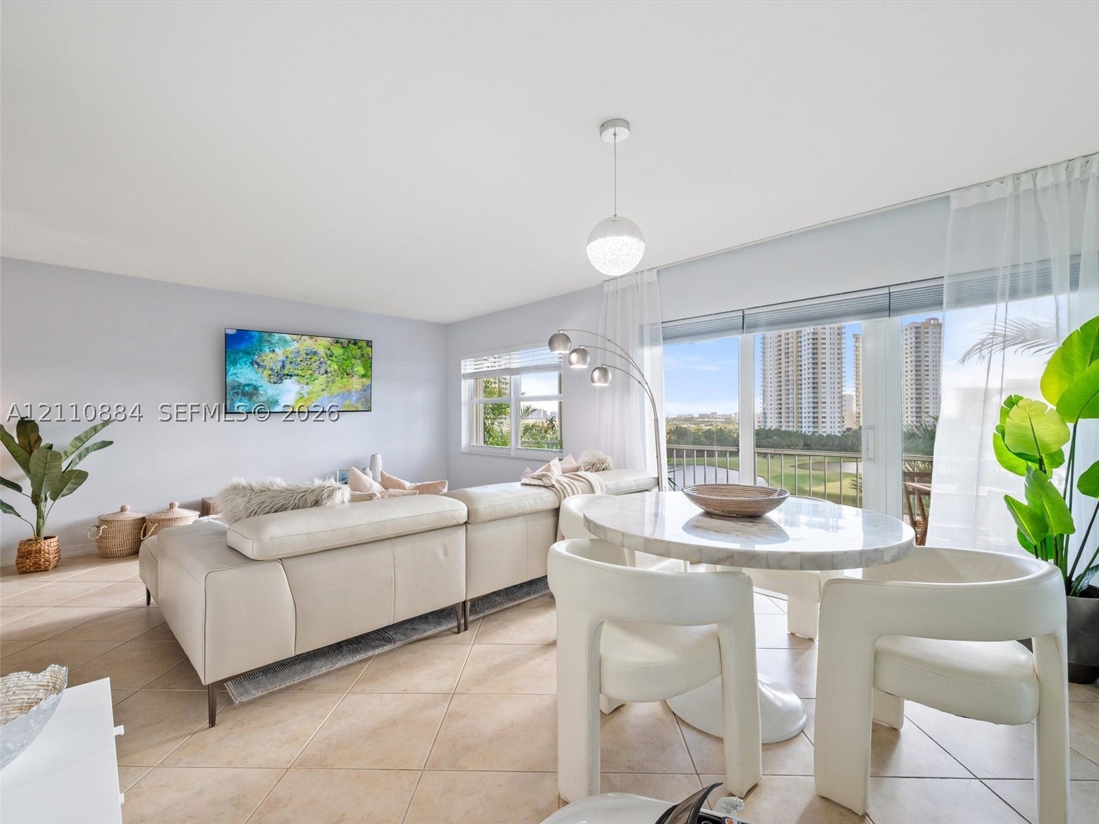400 Diplomat Pkwy