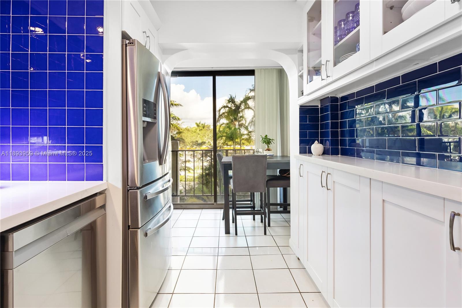 THE PALMS OF KEY BISCAYNE - Residential