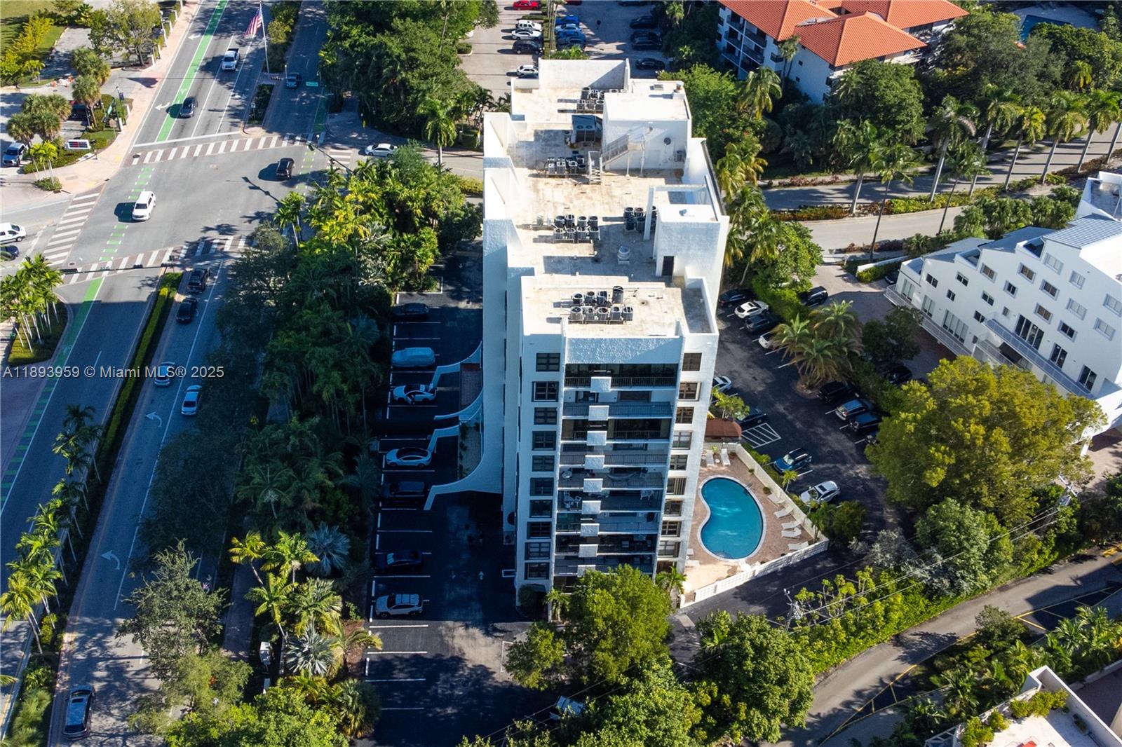 THE PALMS OF KEY BISCAYNE - Residential