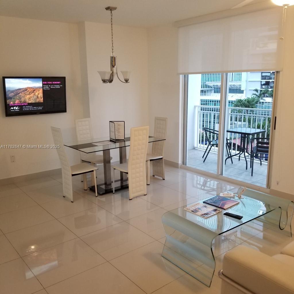185 Se 14th Ter 913, Miami, Broward County, Florida - 1 Bedrooms  
1 Bathrooms - 