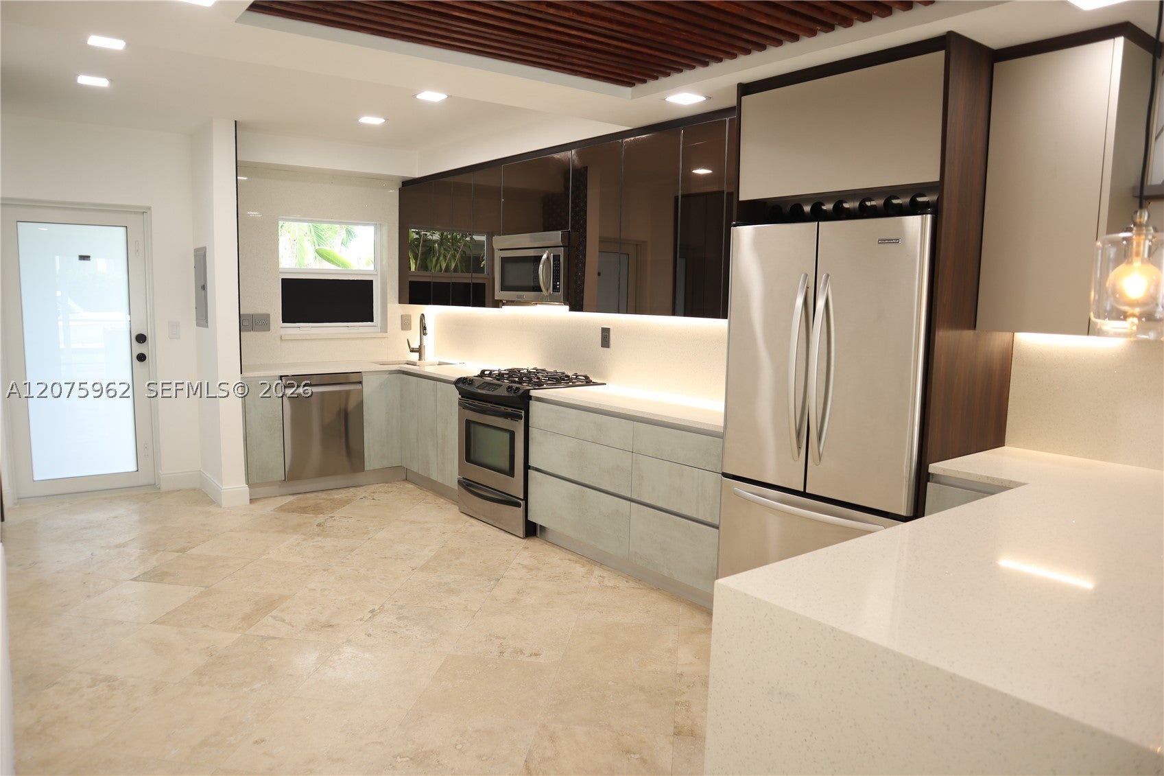13105 Ixora Ct 112