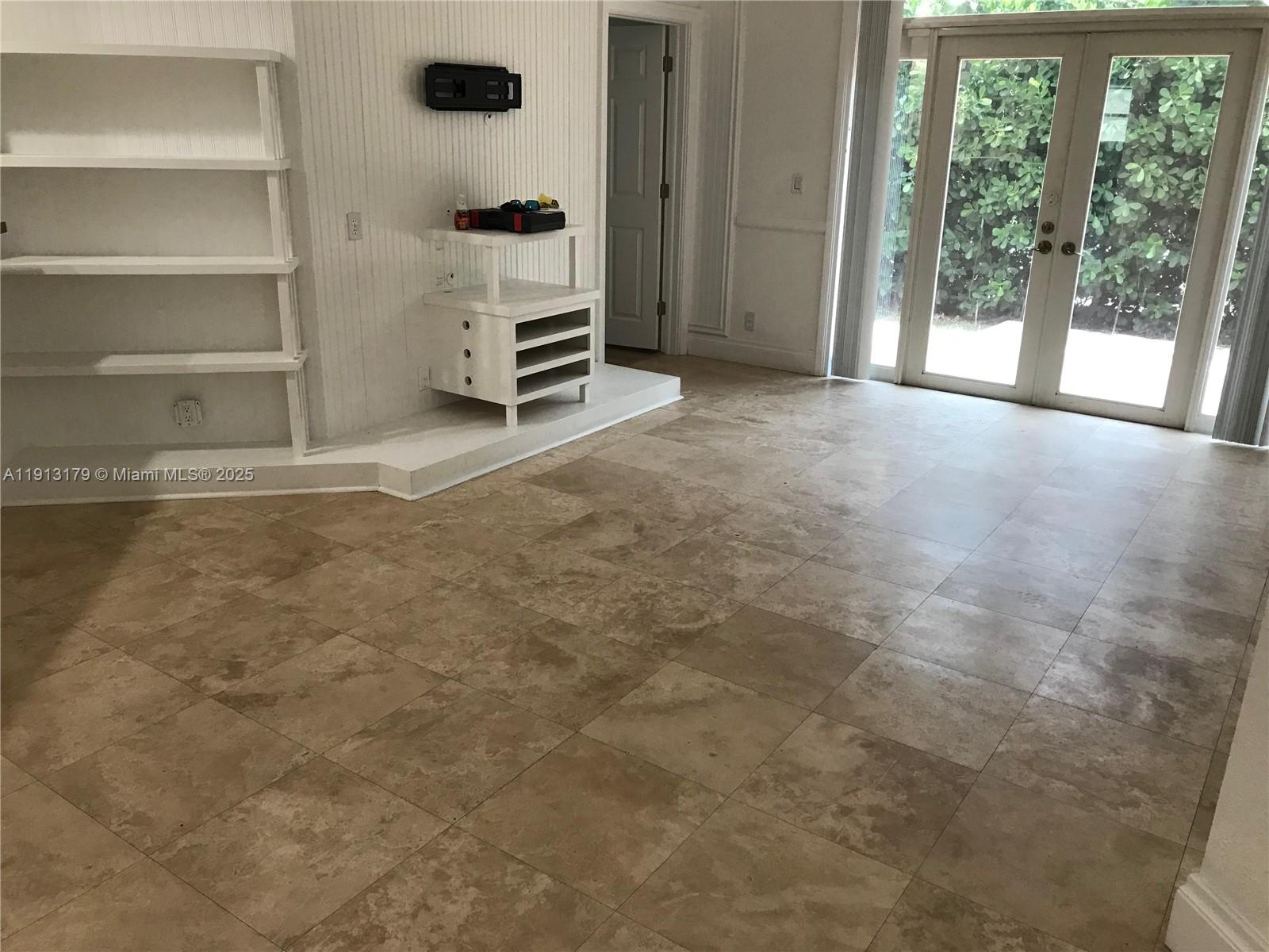 Pine Bay - Residential Lease