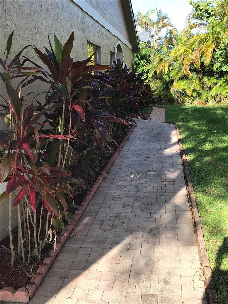 Pine Bay - Residential Lease