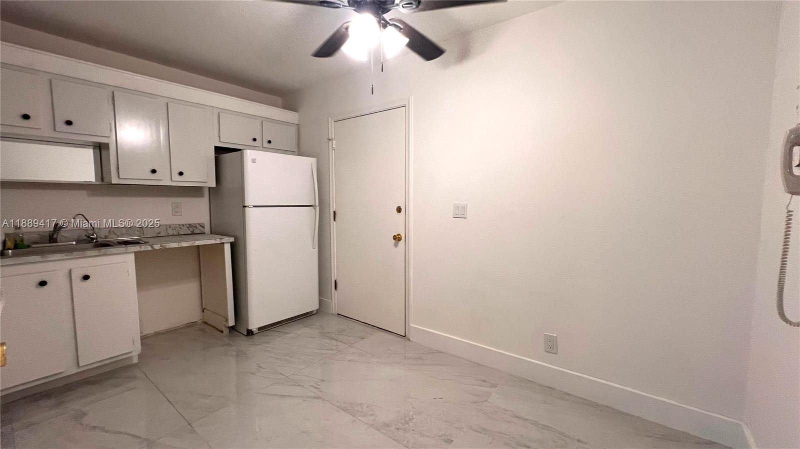 CASTLE APARTMENTS 16 COND - Residential Lease