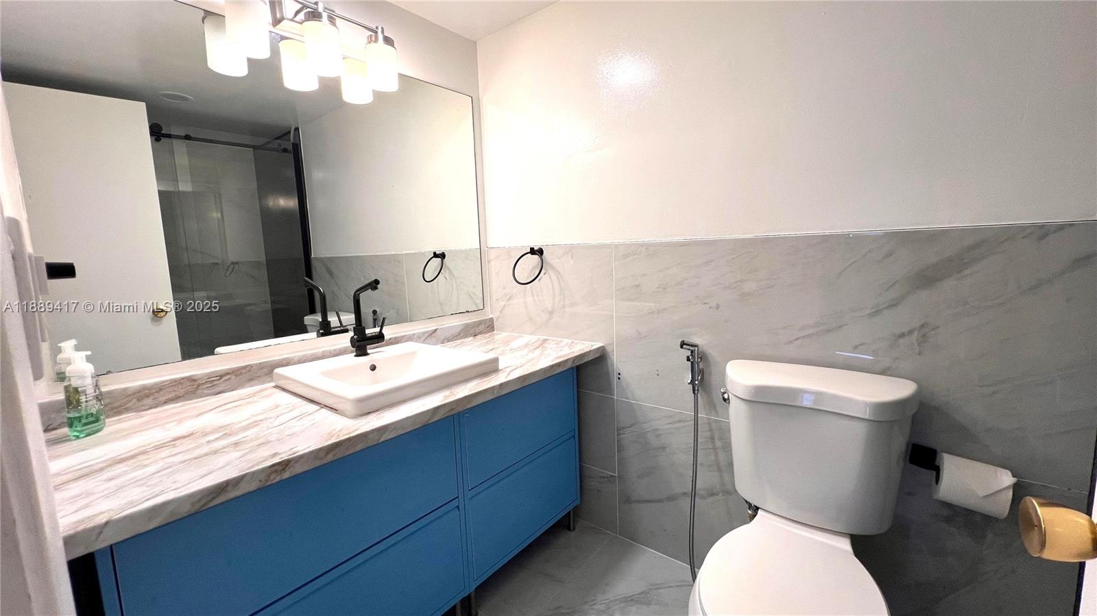 CASTLE APARTMENTS 16 COND - Residential Lease