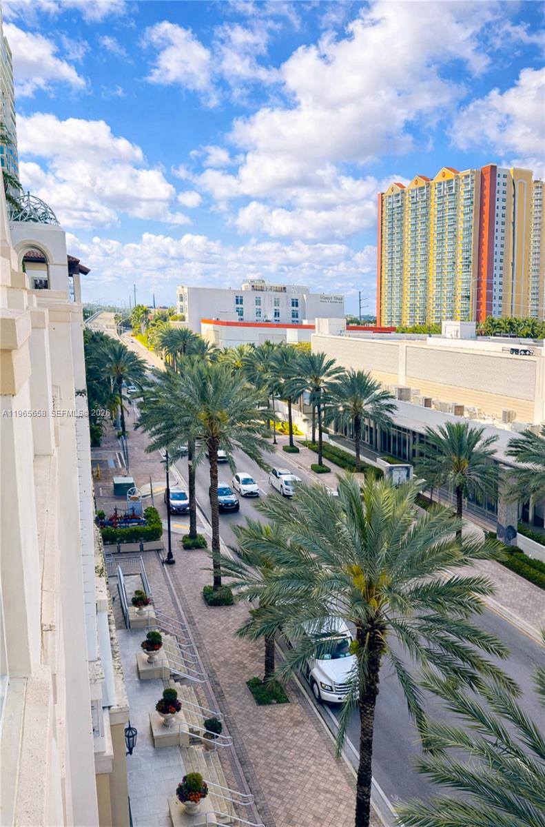 250 Sunny Isles Blvd TH-207