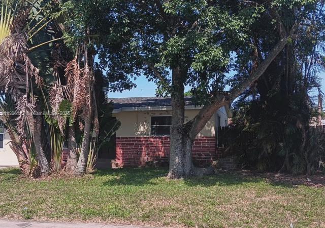884 Montego Dr
