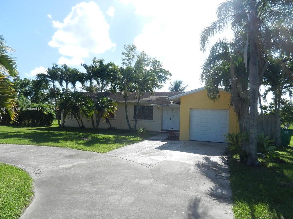 Property for Sale at 24190 Sw 207th Ave, Homestead, Miami-Dade County, Florida - Bedrooms: 4 
Bathrooms: 2  - $849,900