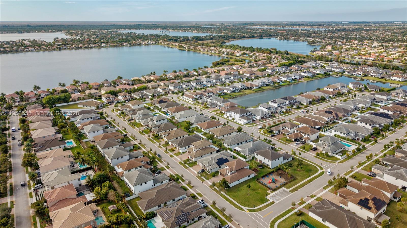 TUSCAN ISLES - Residential