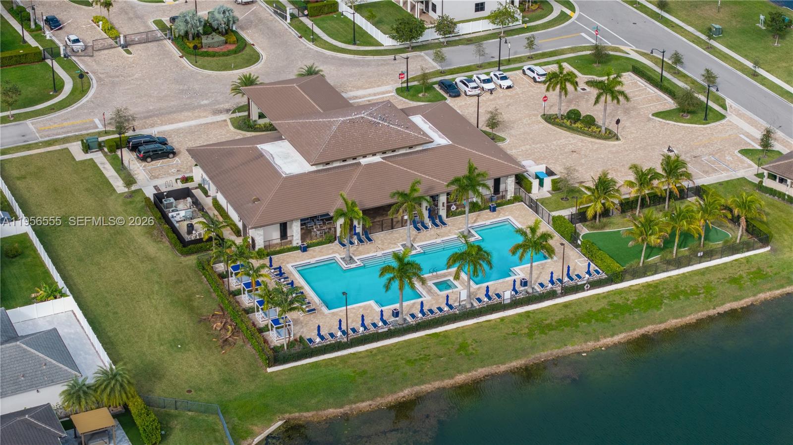 TUSCAN ISLES - Residential