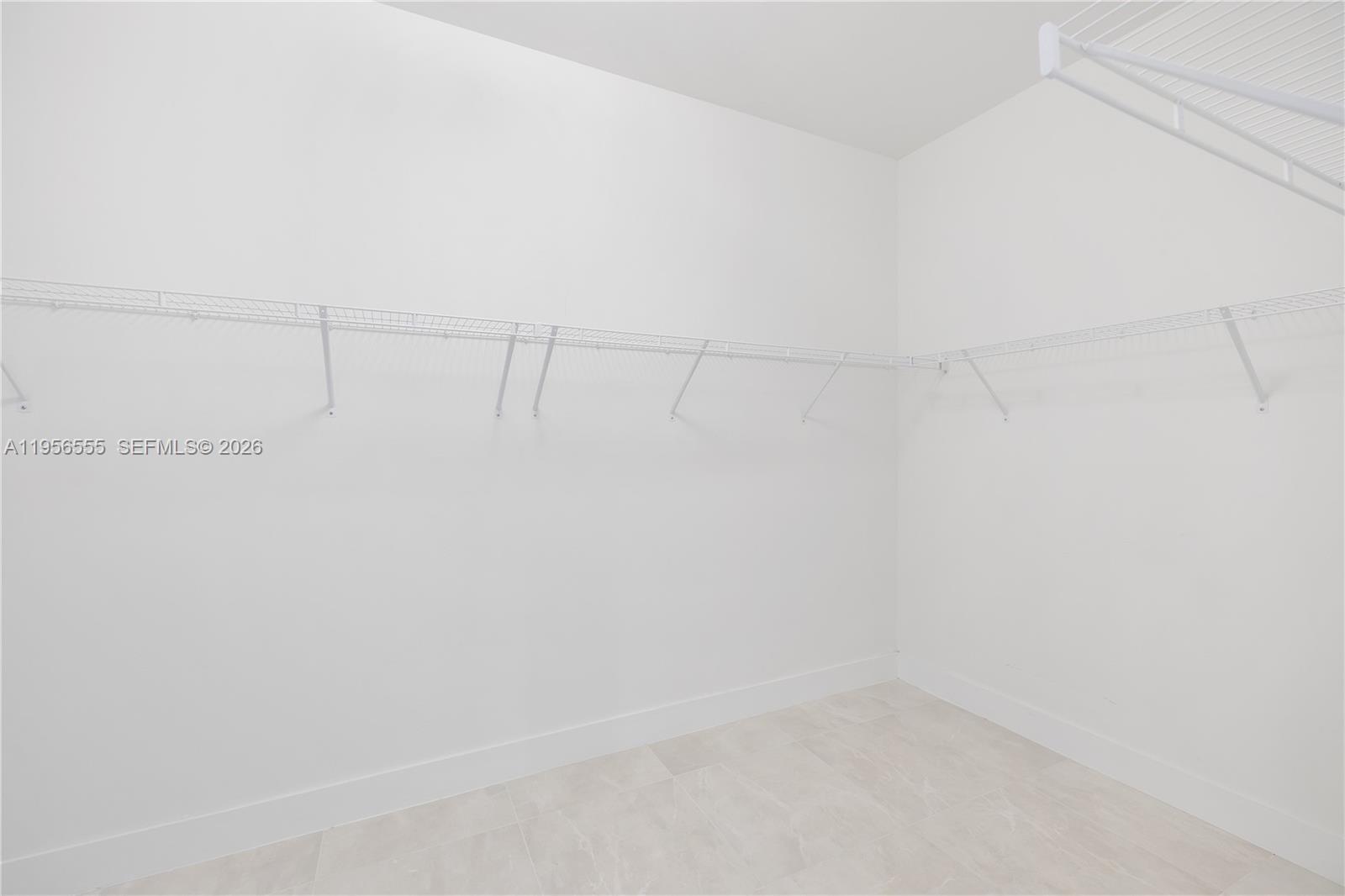 TUSCAN ISLES - Residential