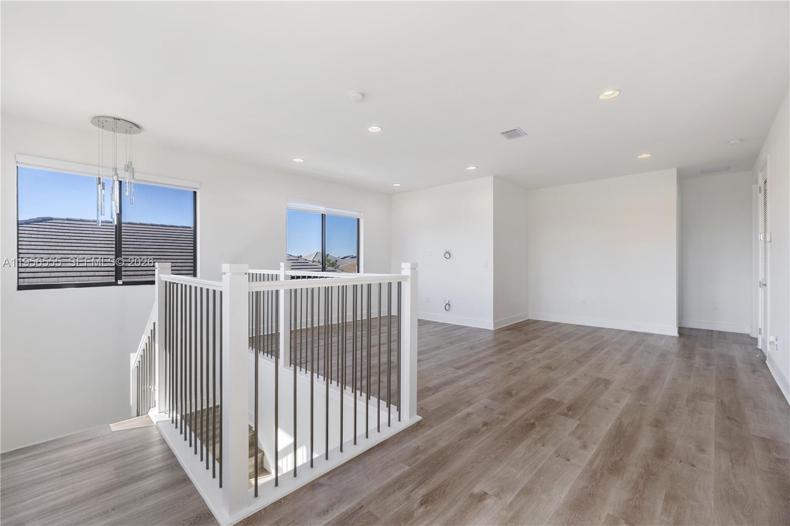 TUSCAN ISLES - Residential