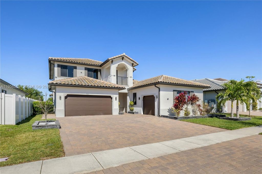 Photo of 17665 SW 46th St, Miramar, FL 33029 (MLS # A11956555)