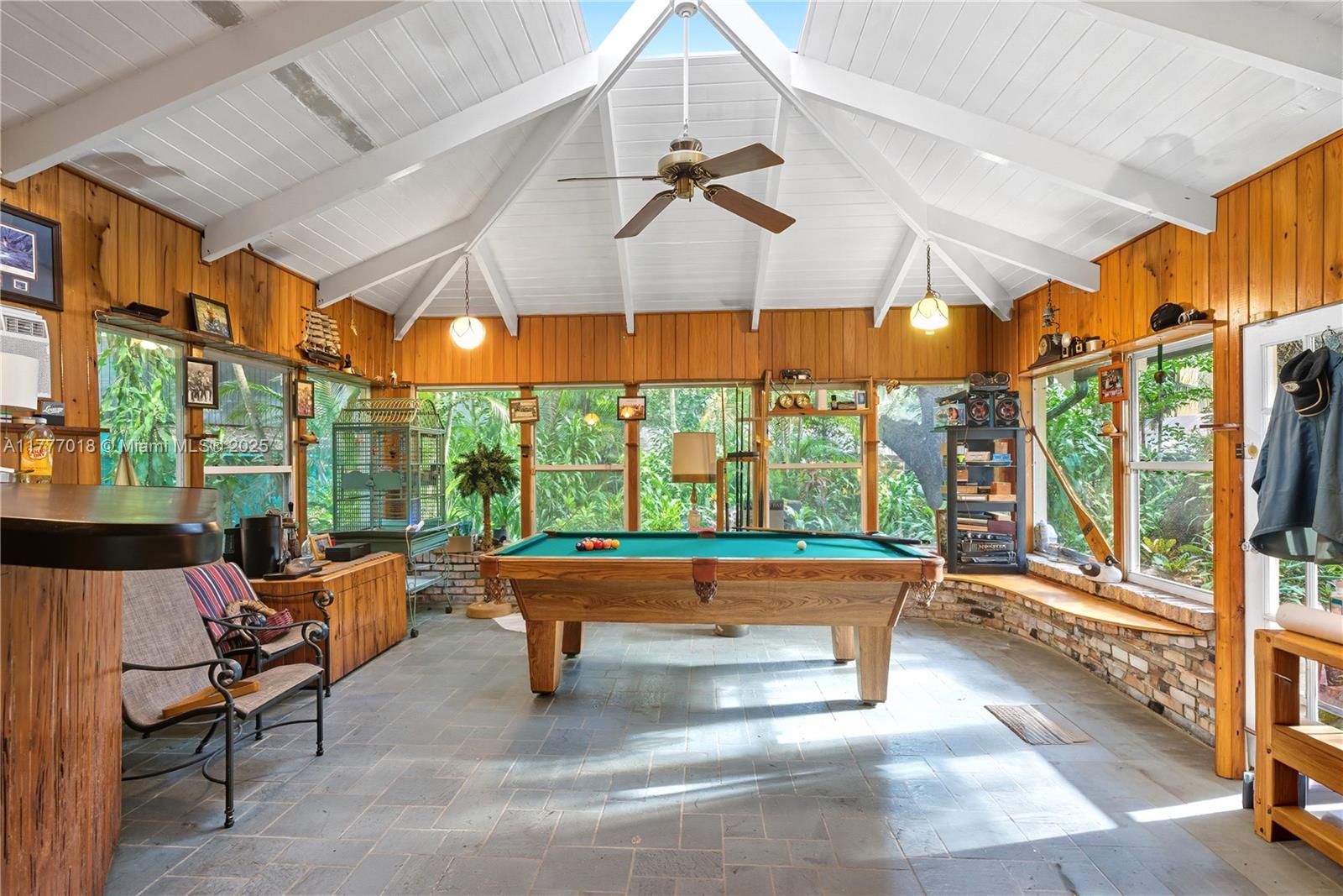 SUNSHINE VISTAS - Land