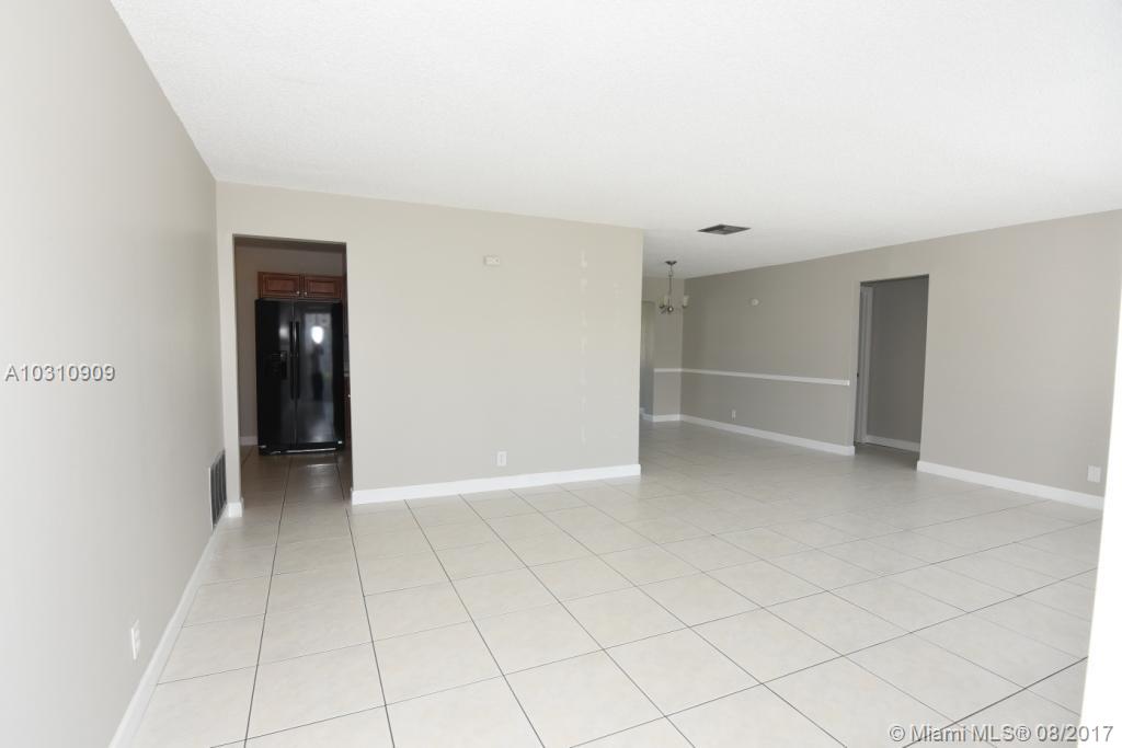 MAINLANDS OF TAMARAC LAKE - Residential