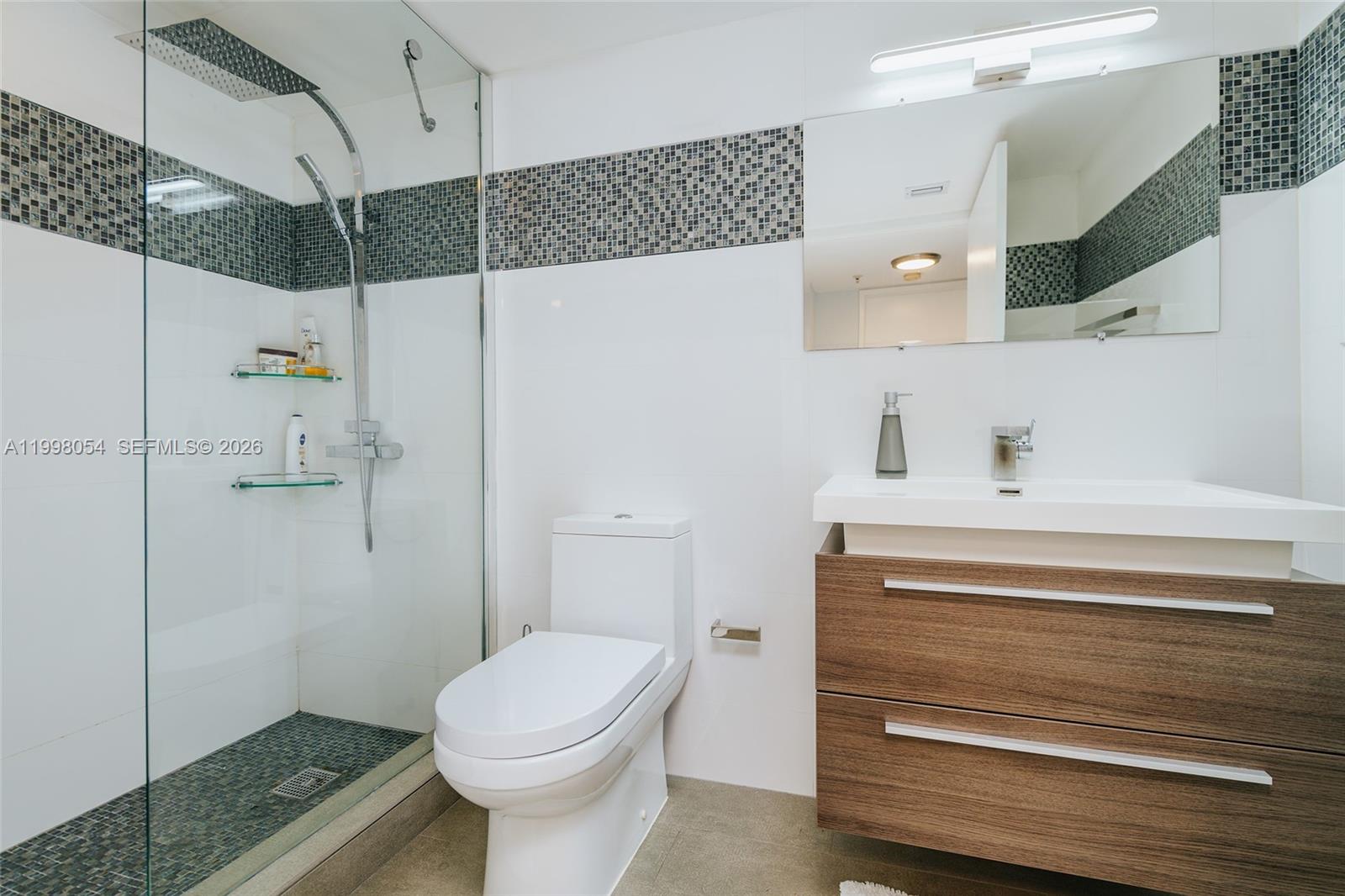 WEST BAY PLAZA CONDO - Residential Lease