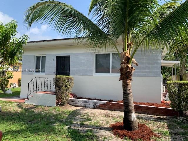 Excellent property located in Biscayne Park. Totally remodeled .New wood kitchens complete with granite countertops, modern backsplash & all SS appliances. The units also feature all New bathrooms, New floors, all recessed lighting & New electrical panel..