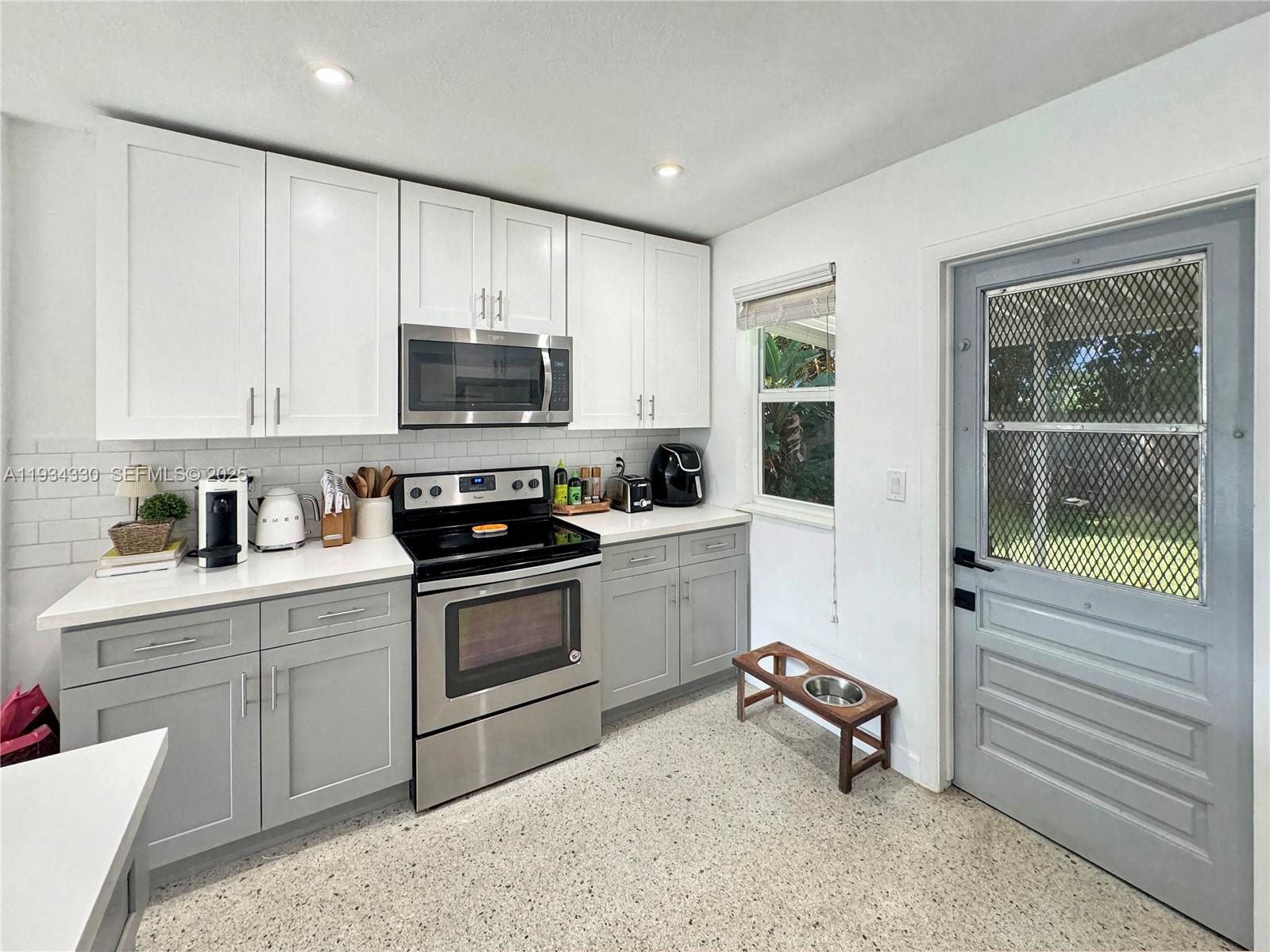 HOPPERS GARDEN TRACTS - Residential