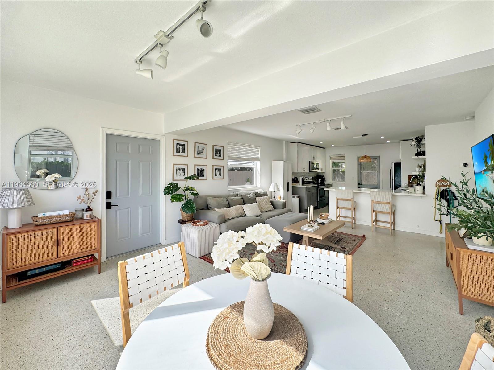 HOPPERS GARDEN TRACTS - Residential