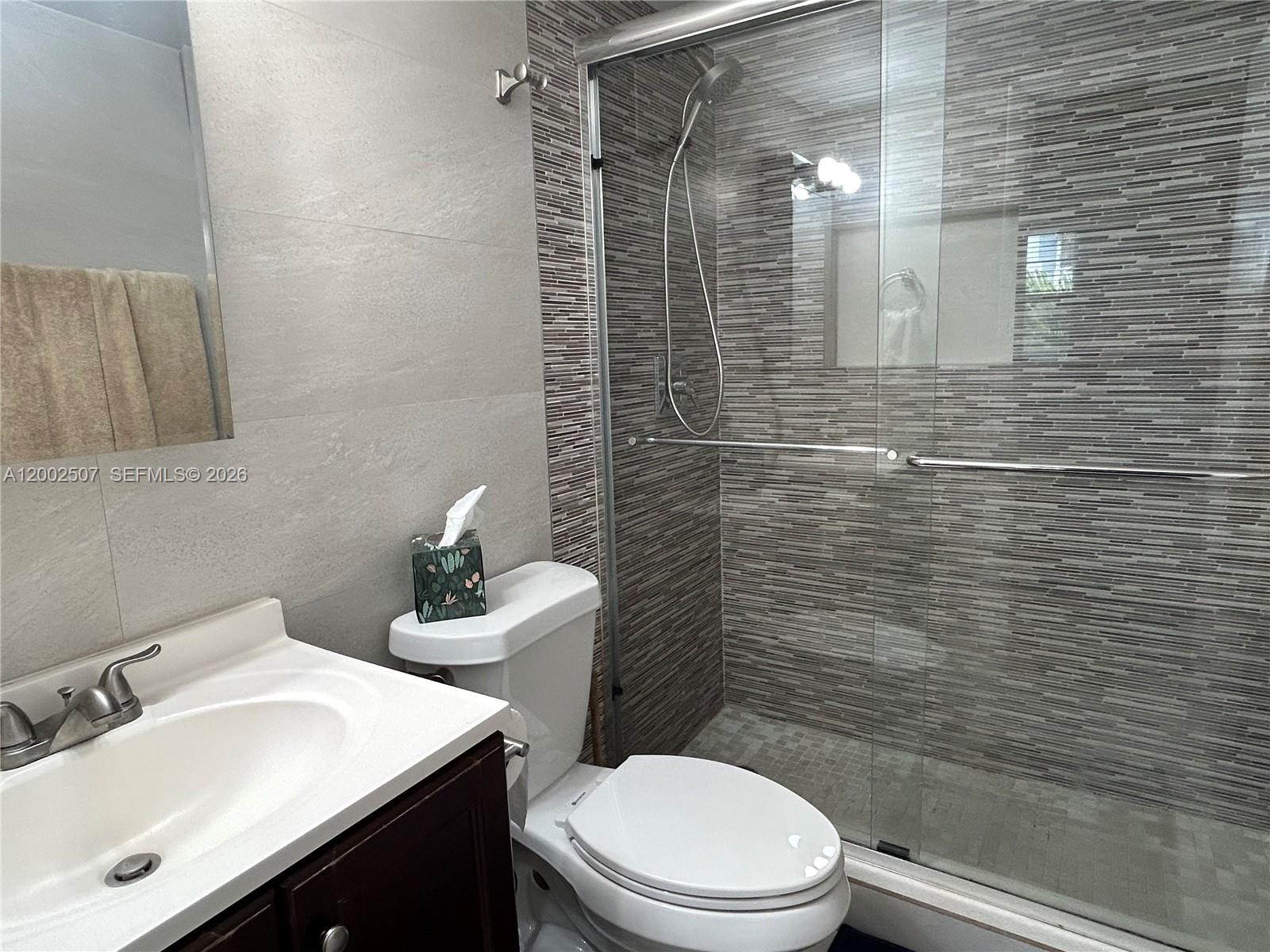 THE ISLES CONDO - Residential Lease