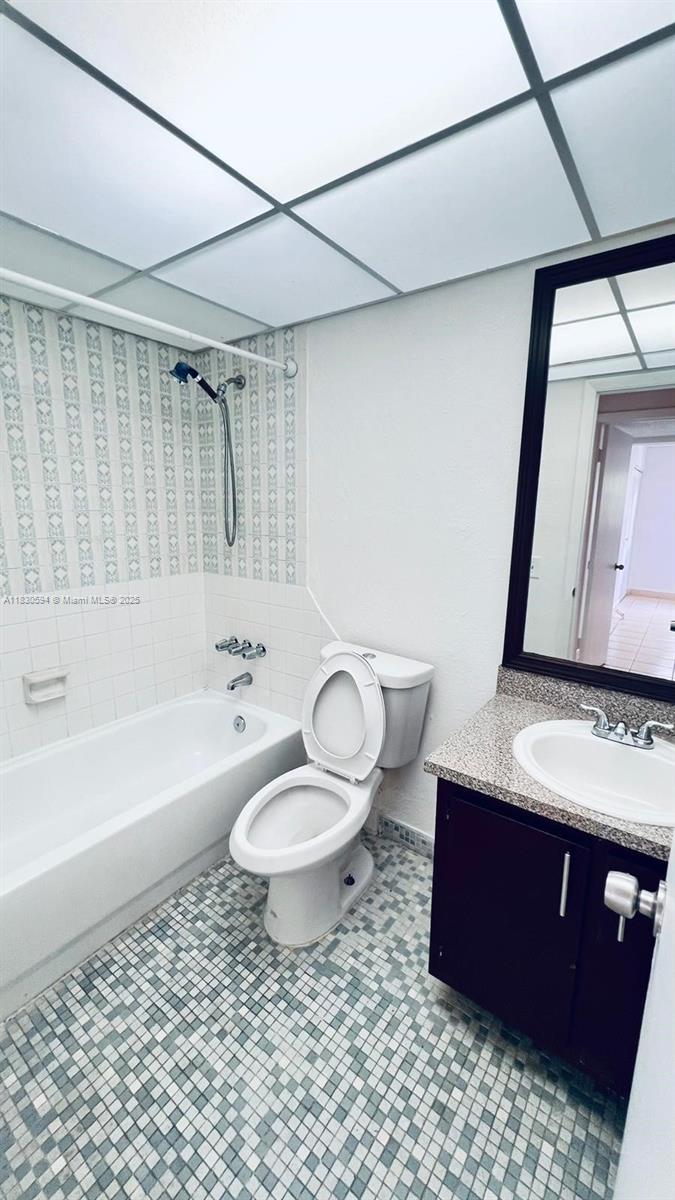 VILLA CATALINA CONDO - Residential