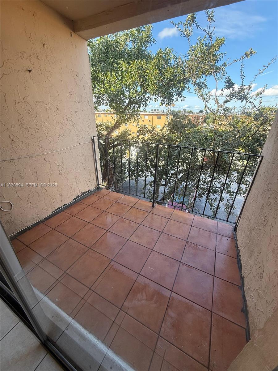 VILLA CATALINA CONDO - Residential