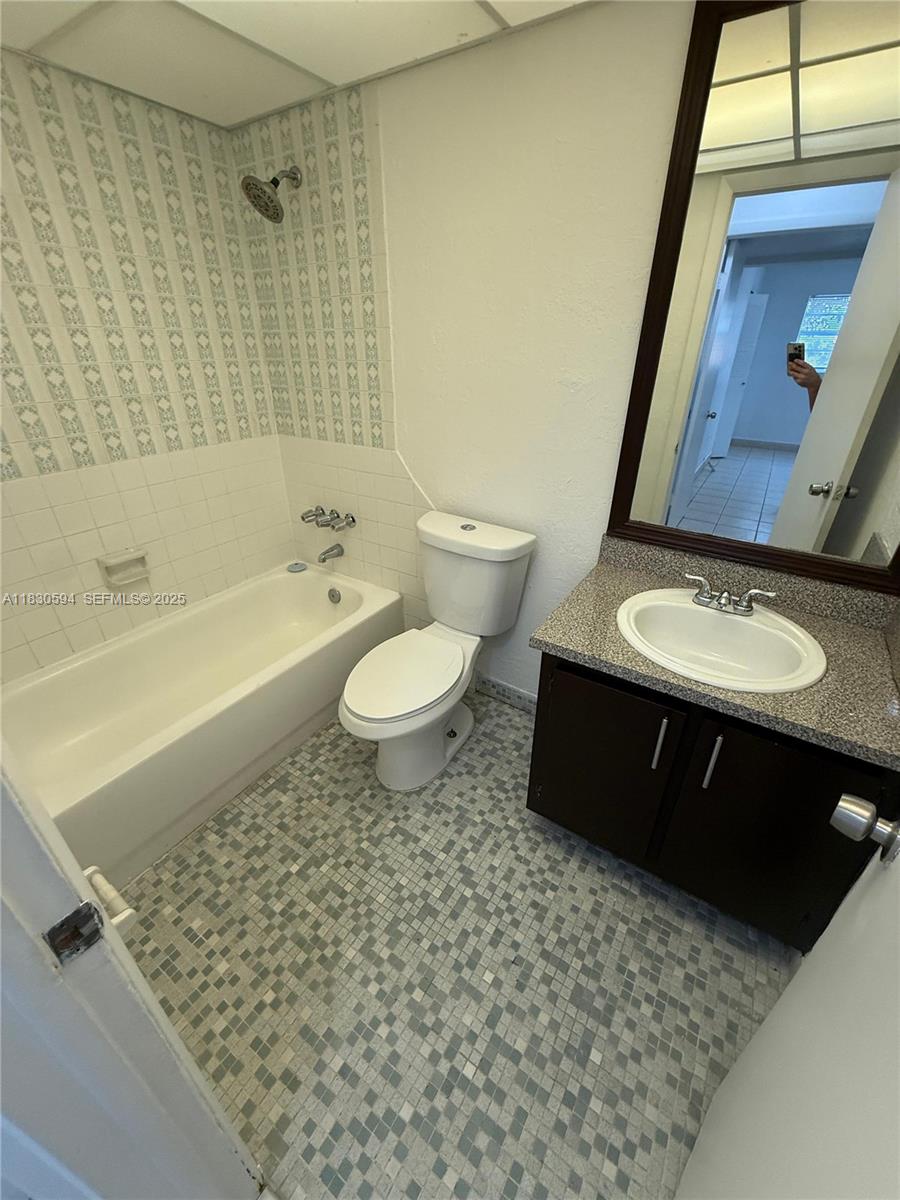 VILLA CATALINA CONDO - Residential