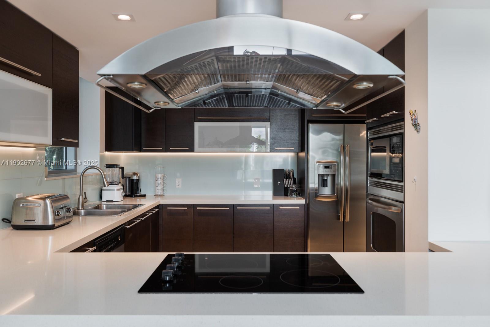 ELOQUENCE ON THE BAY COND - Residential Lease