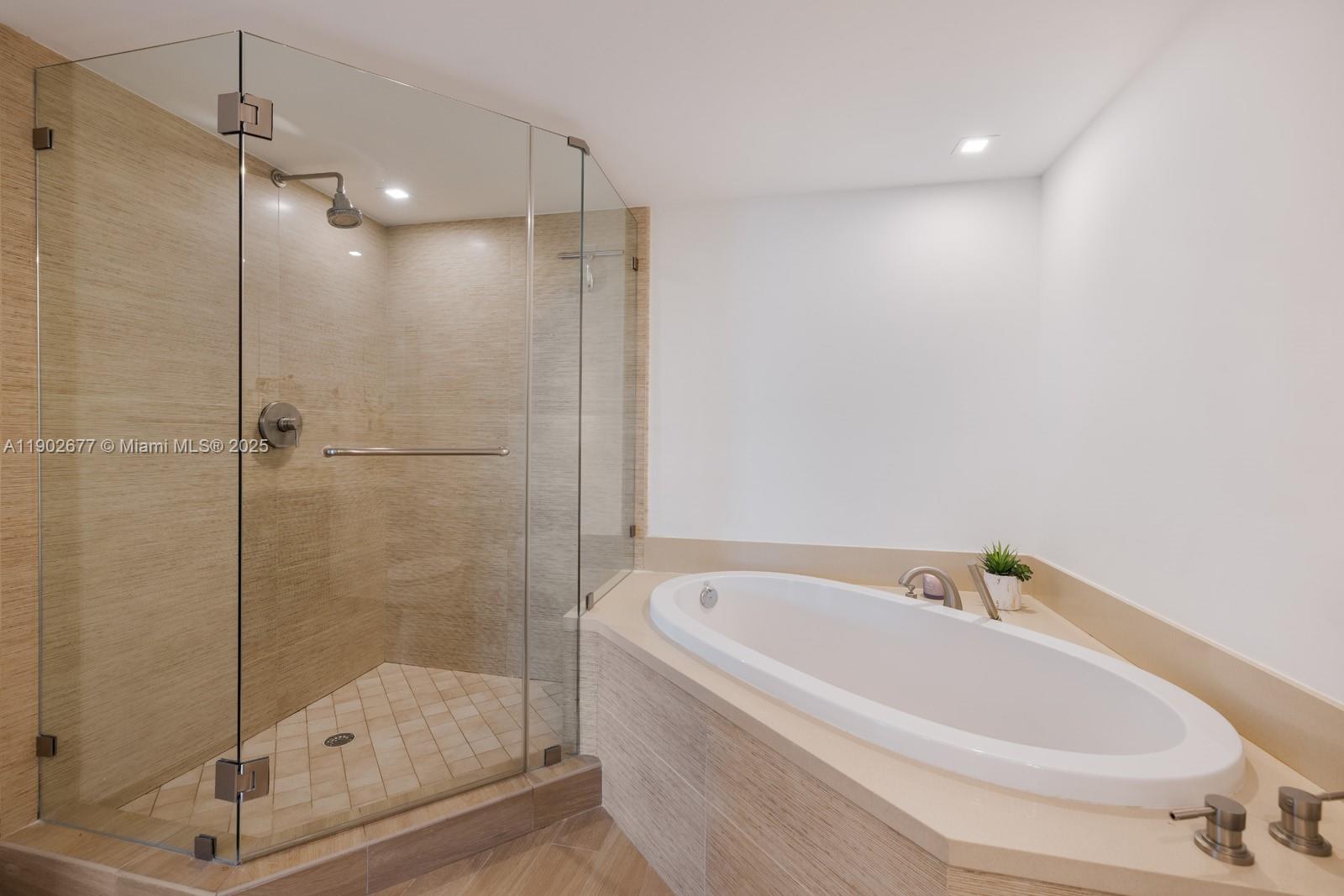 ELOQUENCE ON THE BAY COND - Residential Lease