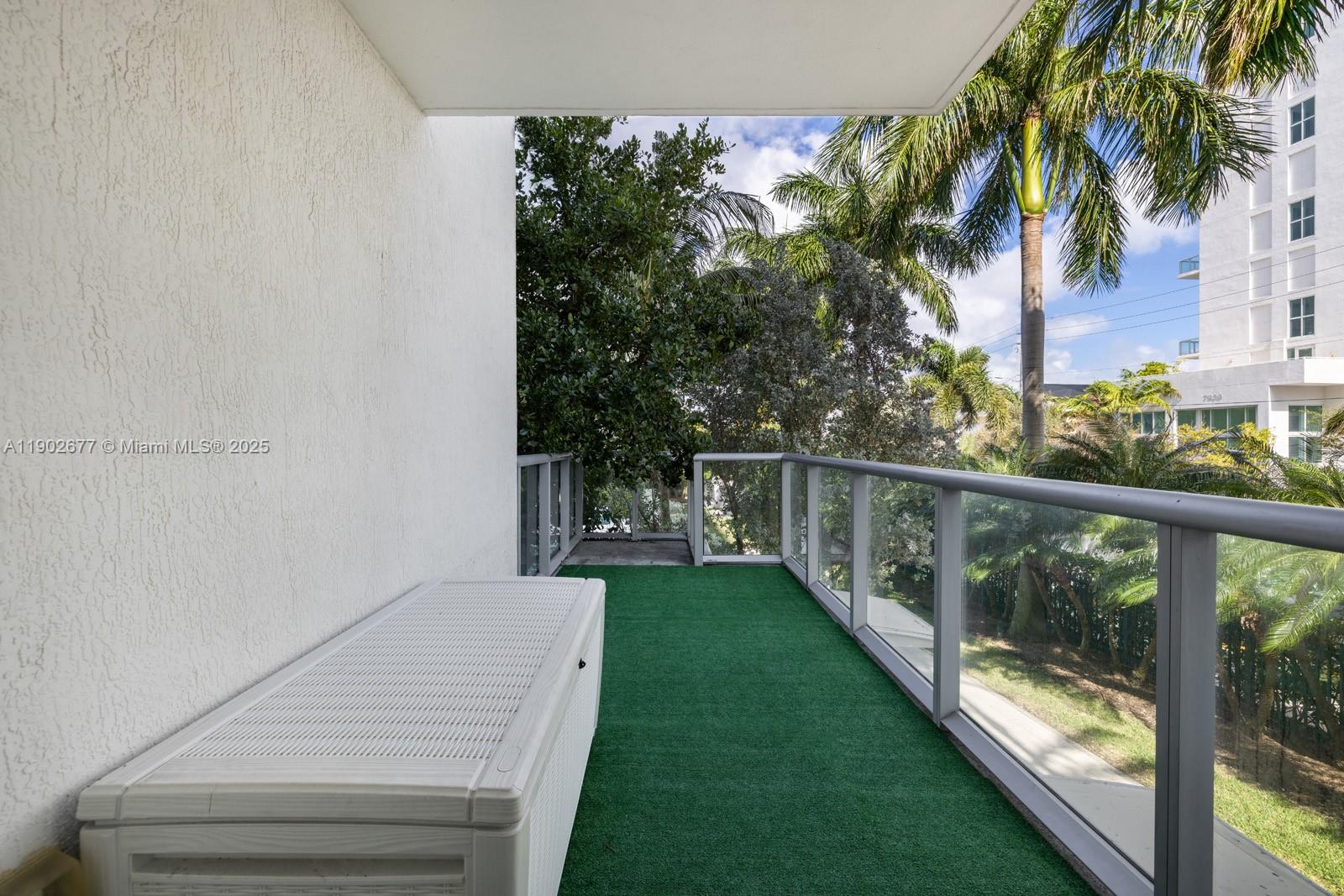 ELOQUENCE ON THE BAY COND - Residential Lease