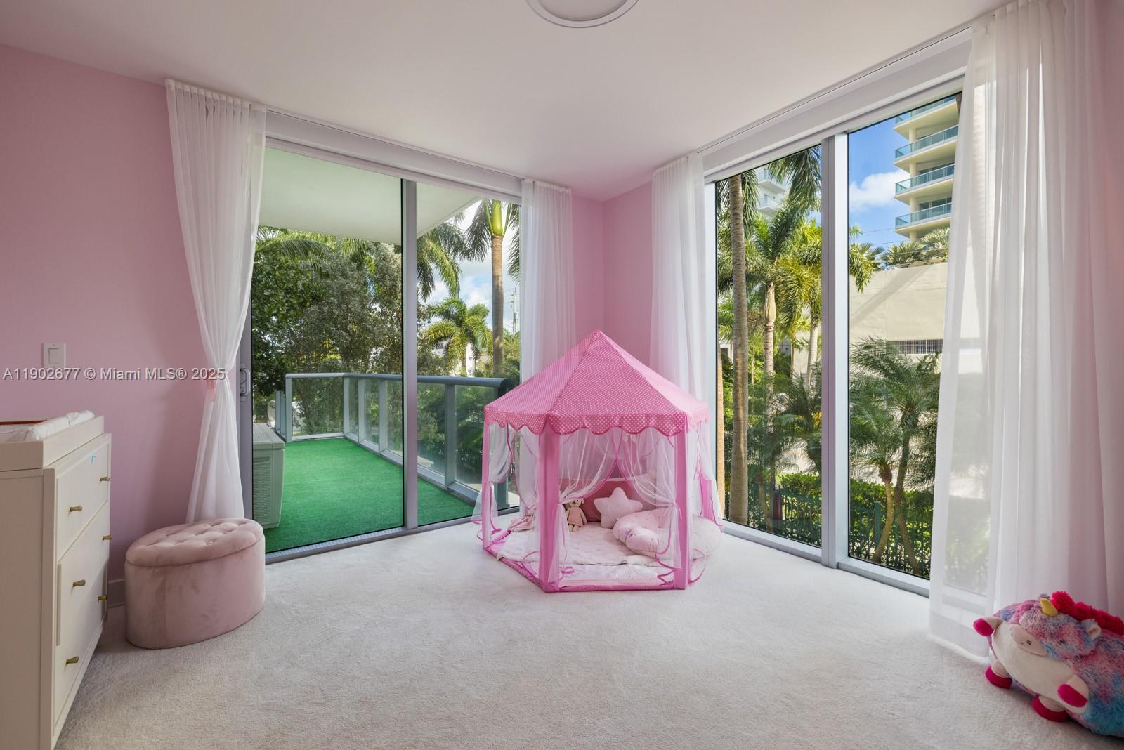 ELOQUENCE ON THE BAY COND - Residential Lease