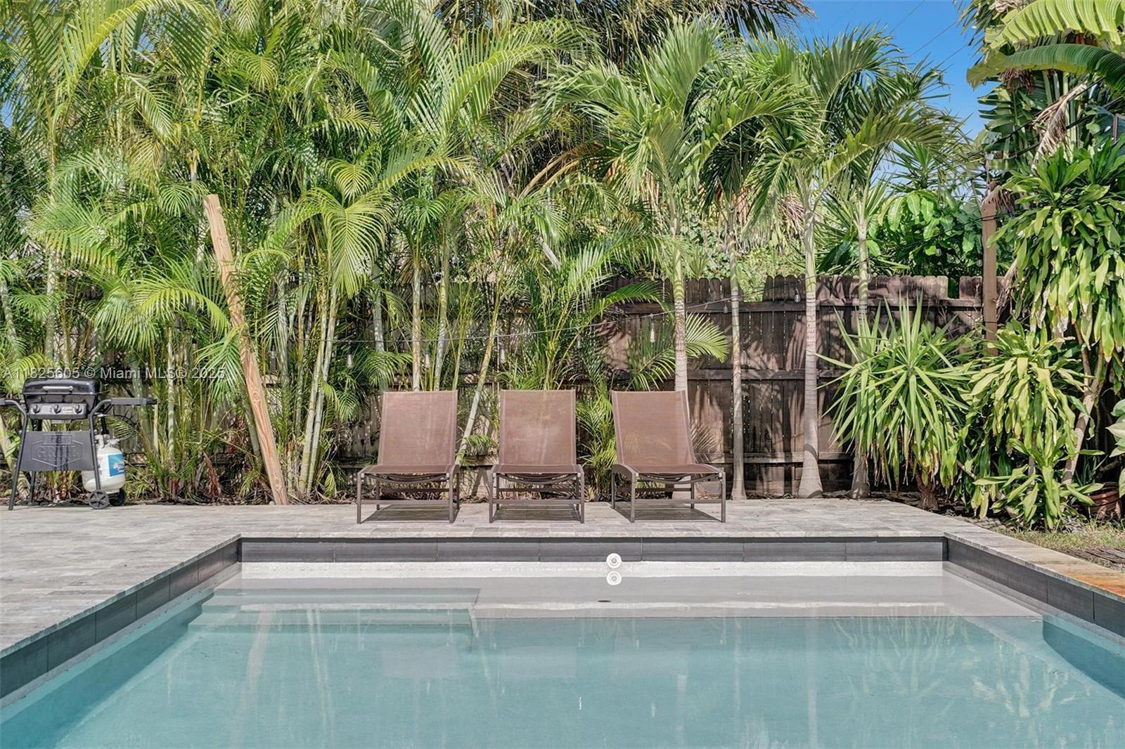 MARY-KNOLL - Residential Lease