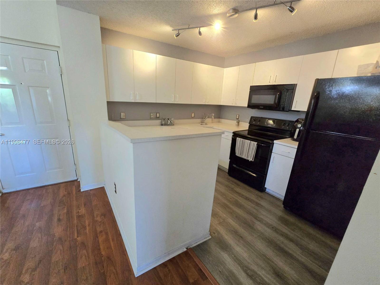 ENCLAVE AT DORAL CONDO NO - Residential Lease