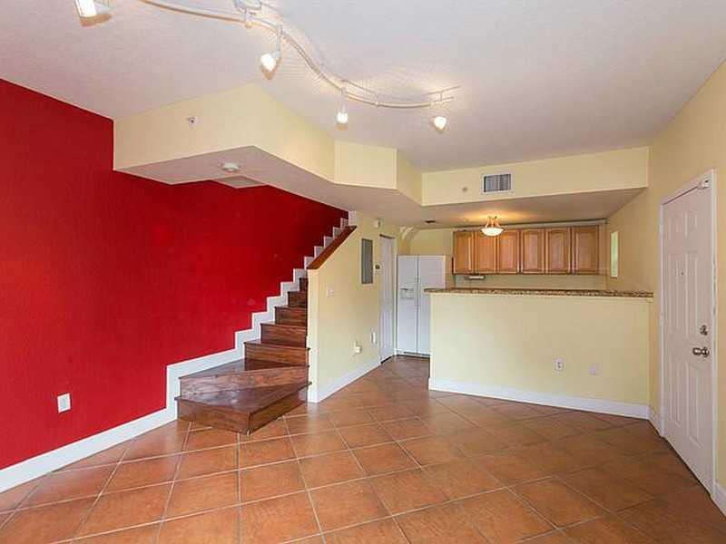 BRICKELL OAKS TOWNHOUSE C - Residential Lease