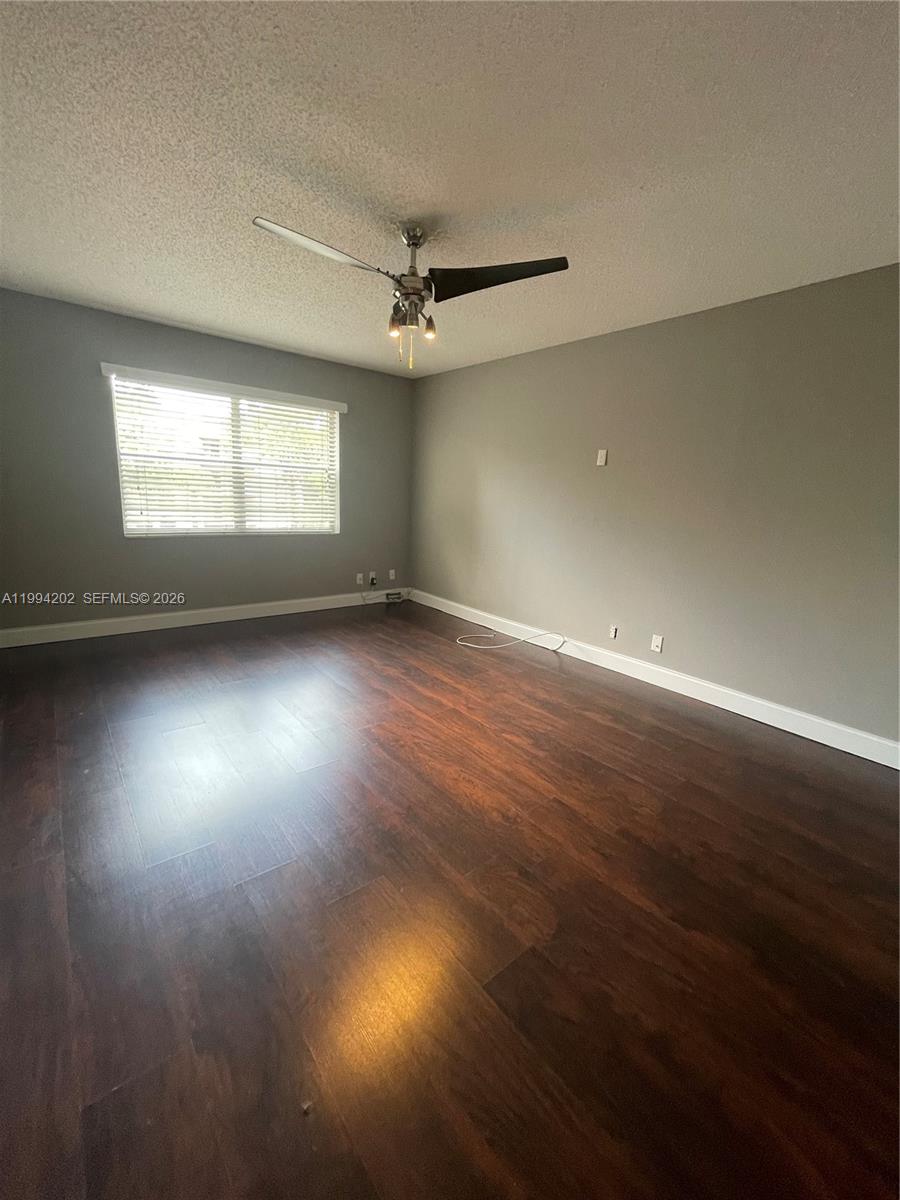 INVERRARY COUNTRY CLUB - Residential Lease