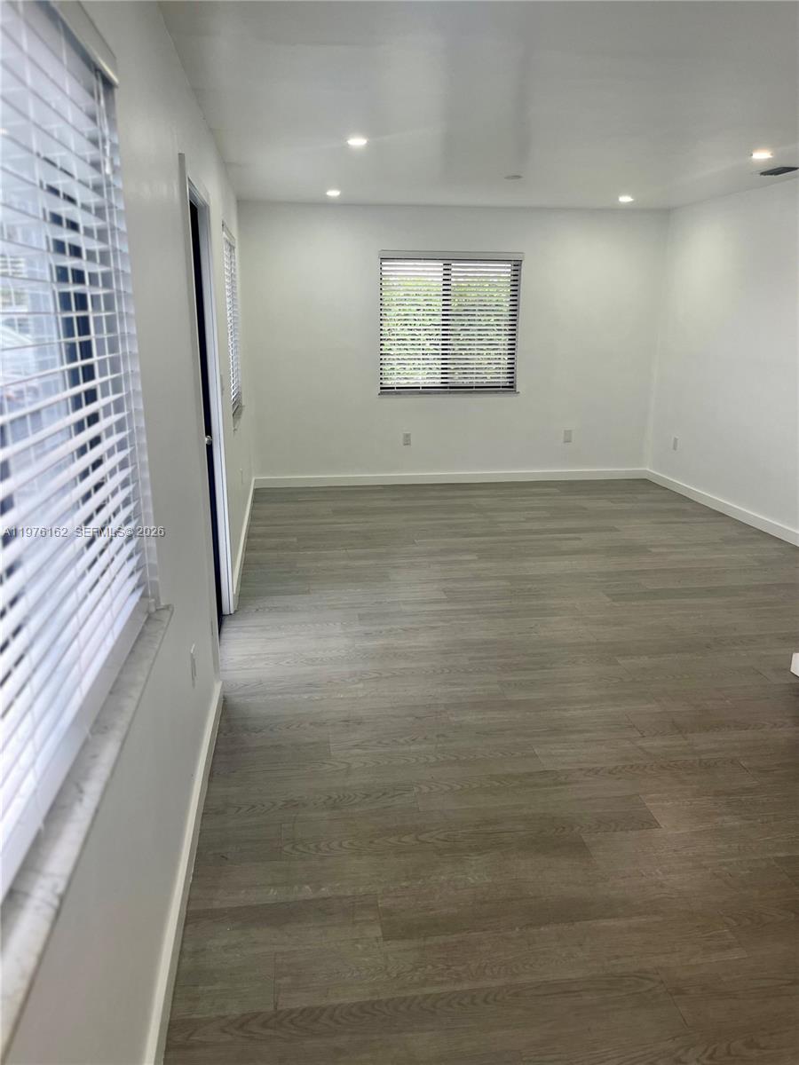 SWEETWATER GROVES - Residential Lease