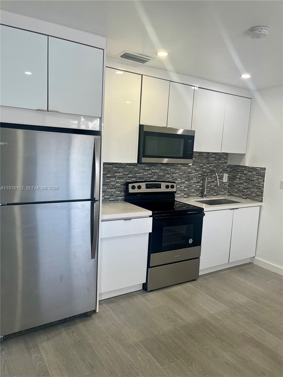 SWEETWATER GROVES - Residential Lease