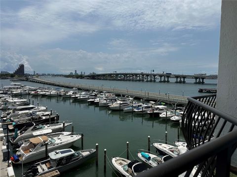 555 NE 15th St 515 Miami FL 33132